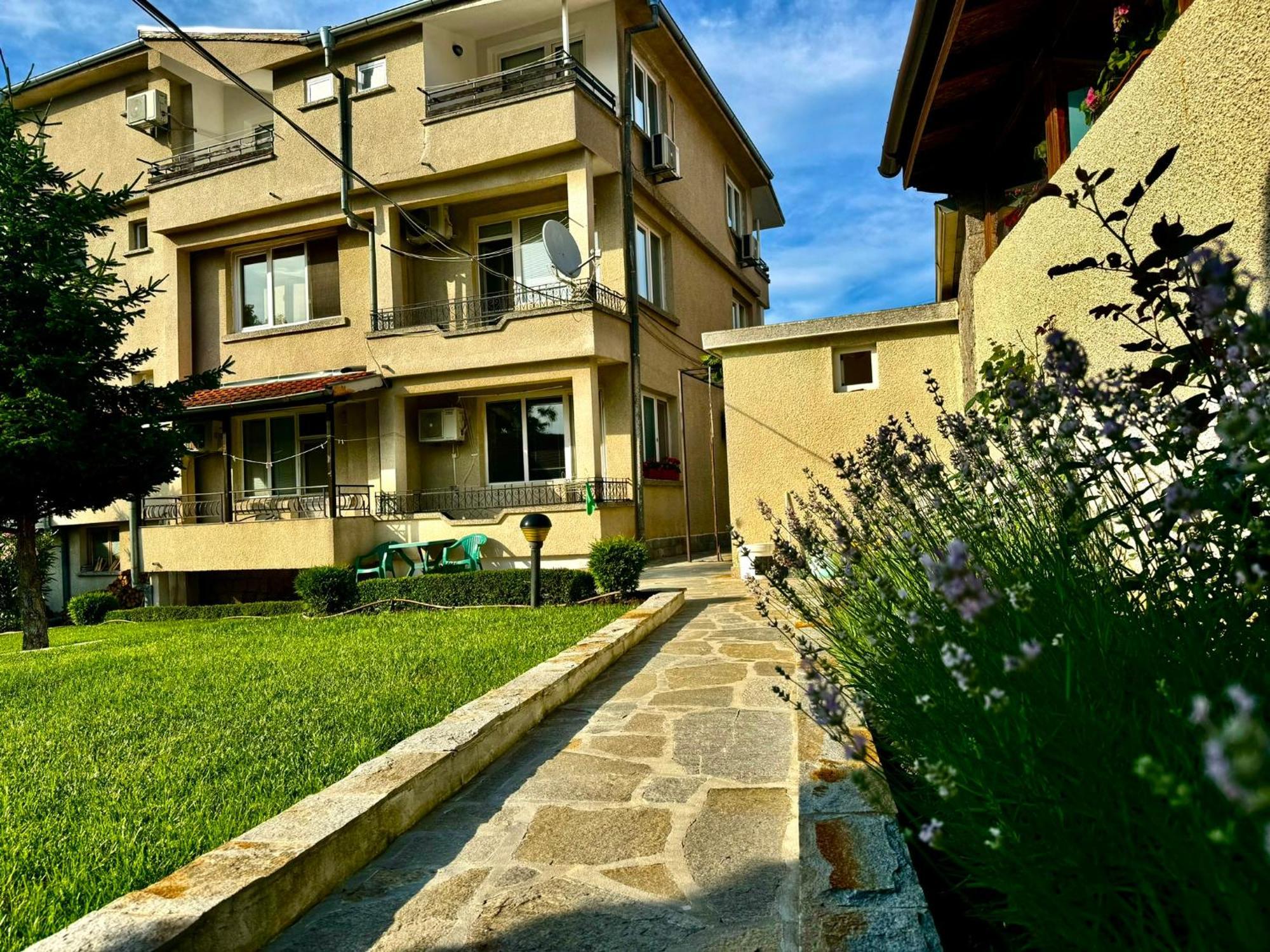Guestrooms Stoyanovi Черноморець Екстер'єр фото