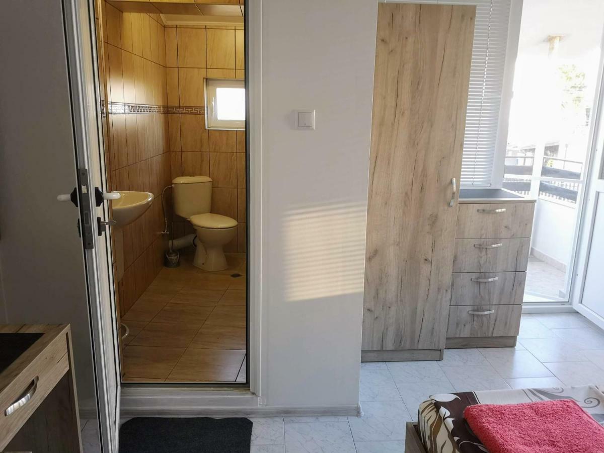 Guestrooms Stoyanovi Черноморець Екстер'єр фото