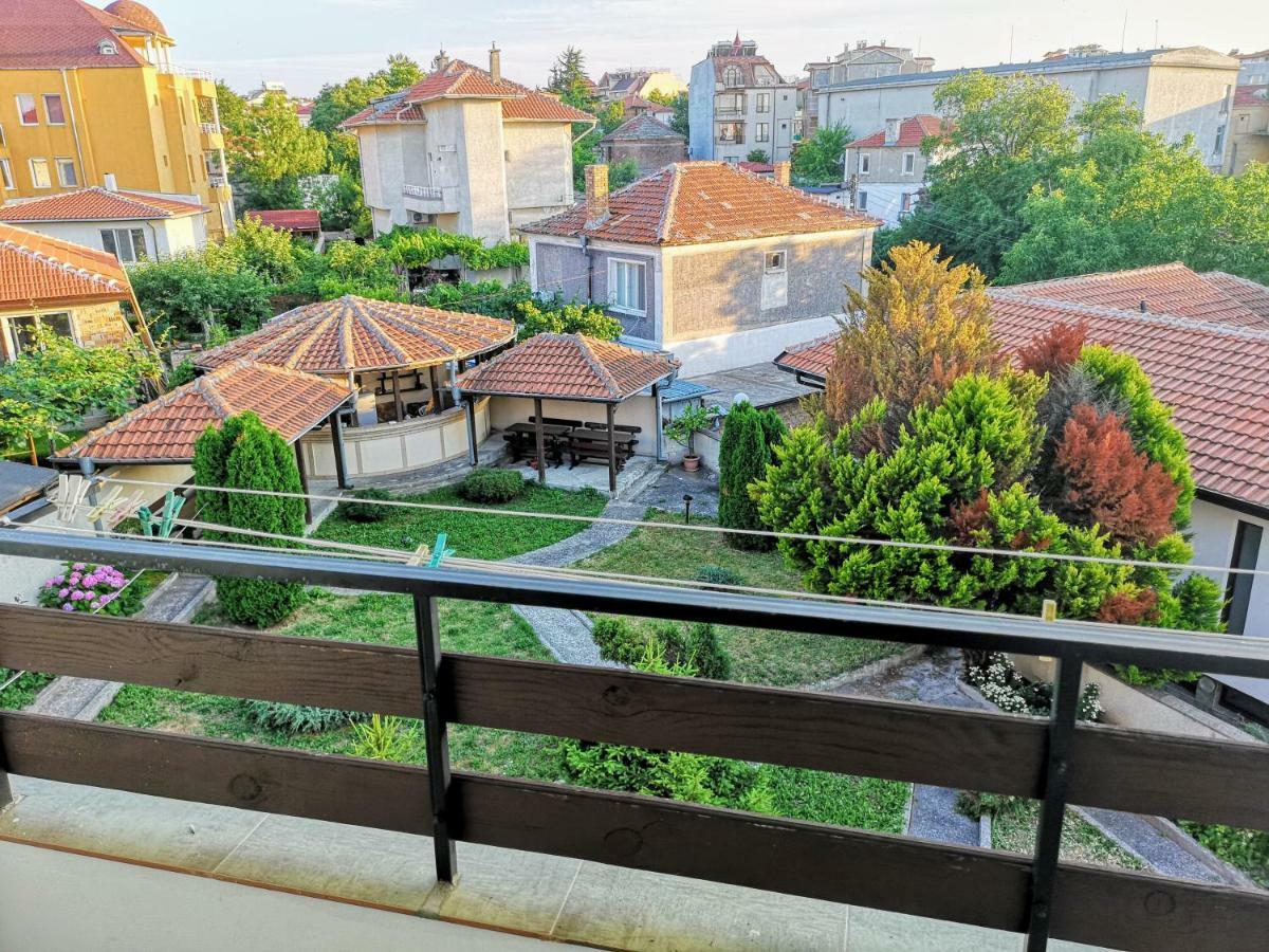 Guestrooms Stoyanovi Черноморець Екстер'єр фото