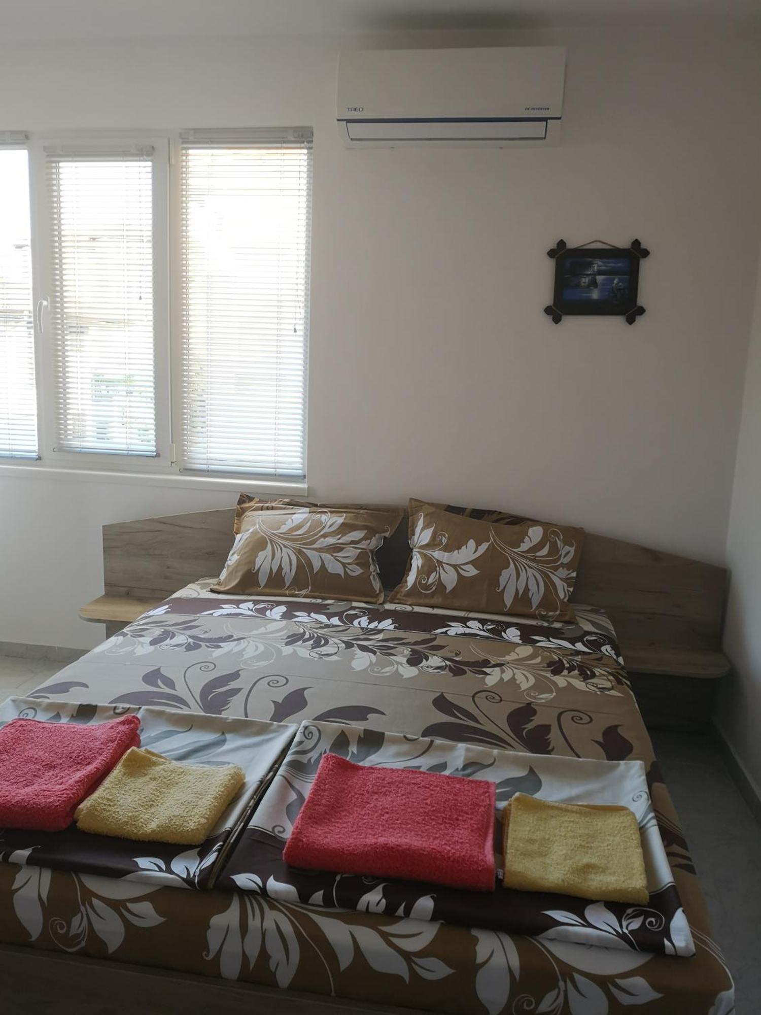 Guestrooms Stoyanovi Черноморець Екстер'єр фото