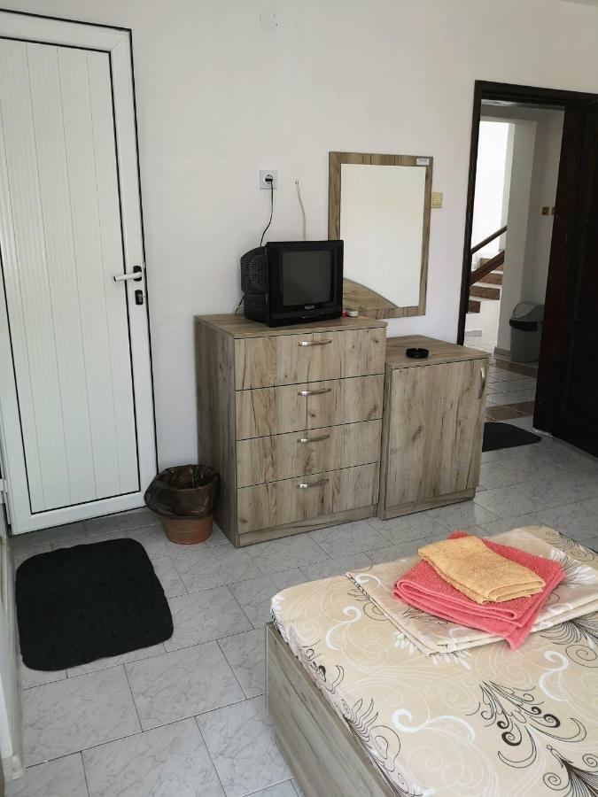 Guestrooms Stoyanovi Черноморець Екстер'єр фото