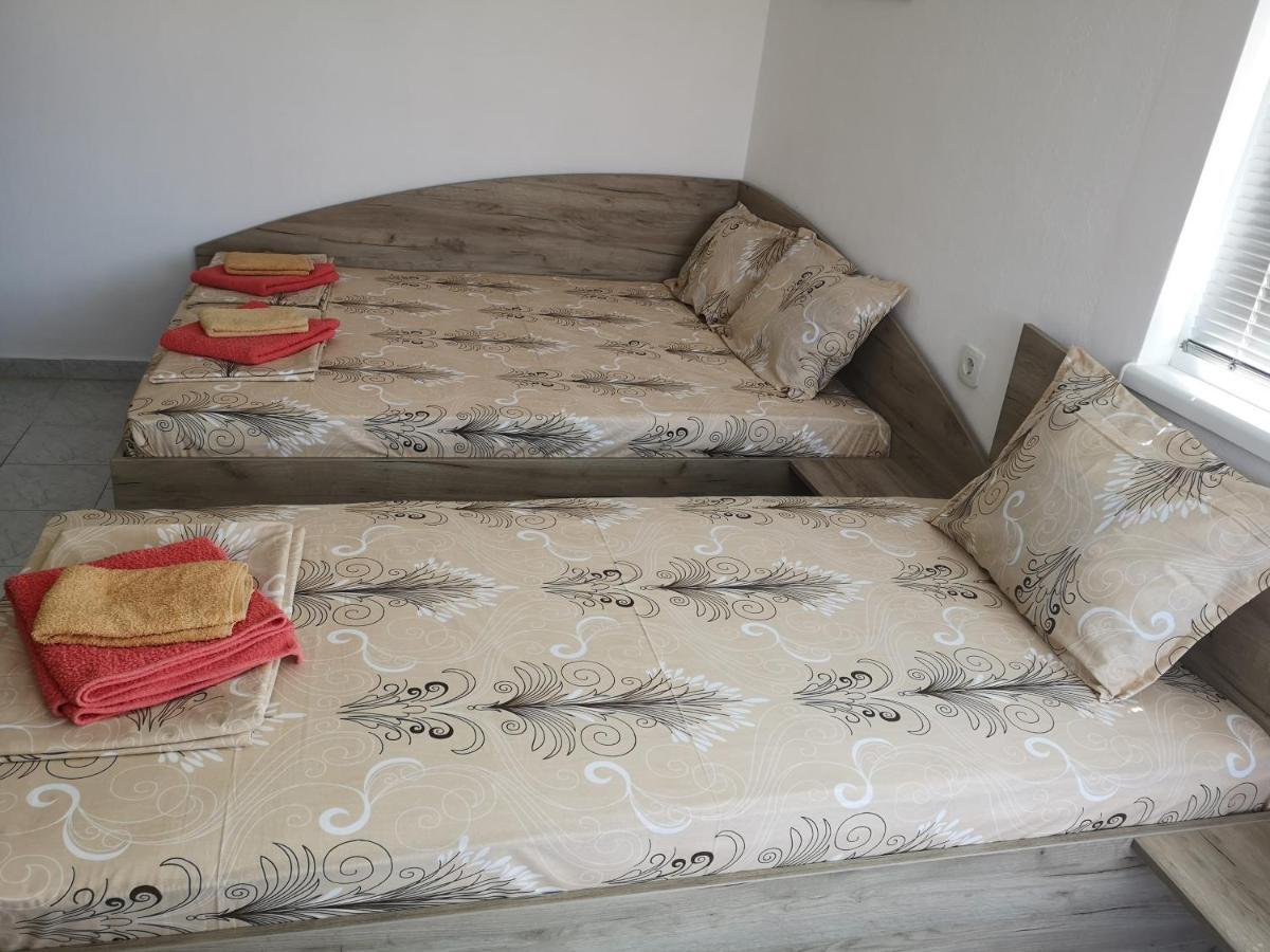 Guestrooms Stoyanovi Черноморець Екстер'єр фото