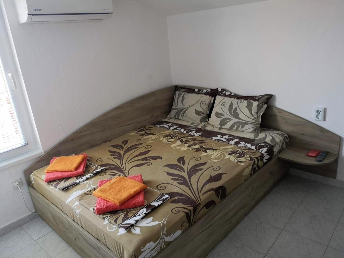 Guestrooms Stoyanovi Черноморець Екстер'єр фото