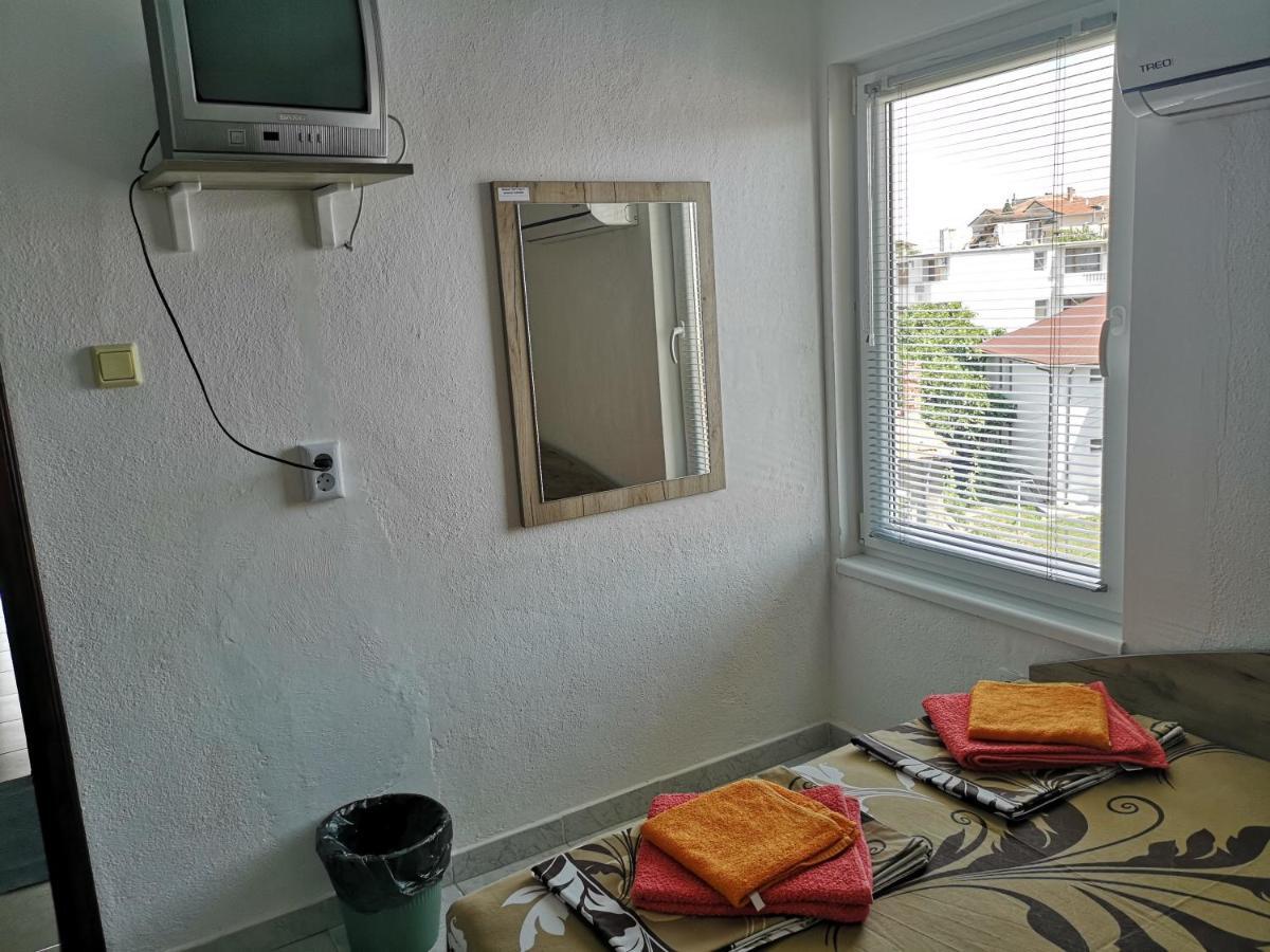 Guestrooms Stoyanovi Черноморець Екстер'єр фото